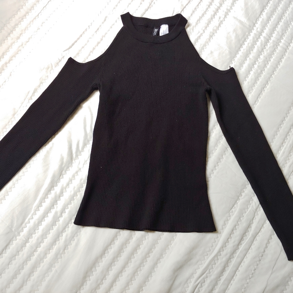 Lot of 4 black long sleeve shirts